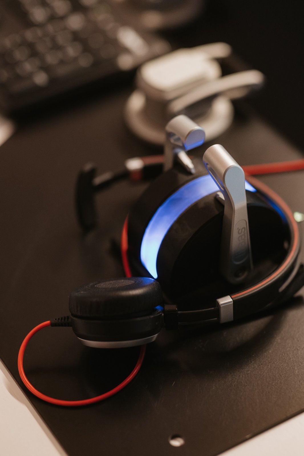 A Seafar operator headset